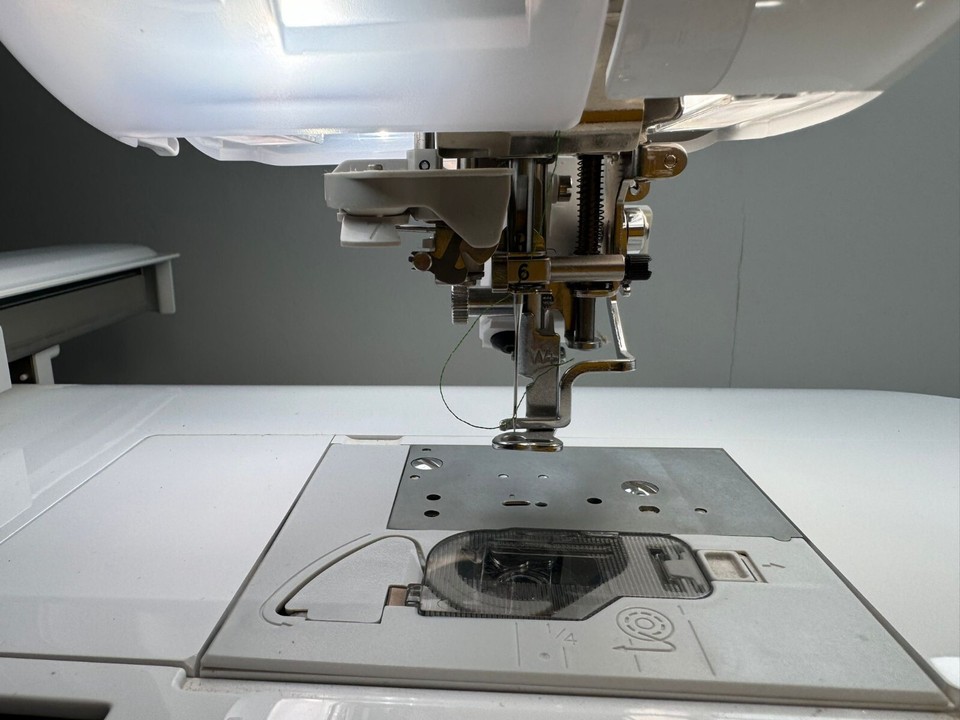 Brother InnovIs Stellaire XE1 Embroidery Machine. Great condition