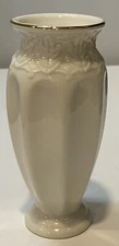 Lenox Small 5” Bud Vase Ivory Gold Trim Rim Embossed Leaf Design in EUC