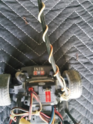 Coche RC Tamiya Mini Cooper Racing rojo y blanco para piezas - Imagen 4 de 12