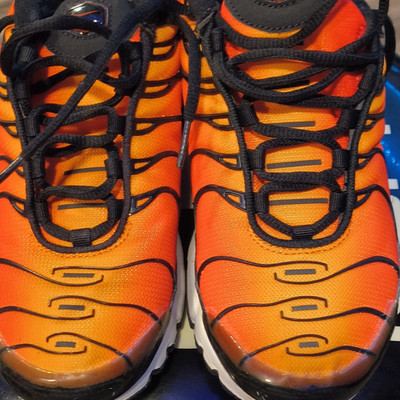 Nike Air Max Plus TN Gradient Orange Black White Lace Up Low Top BV7426-001