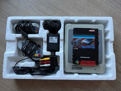 SNES Super Nintendo PAL OVP More Fun Set 2 Controller ohne Spiel