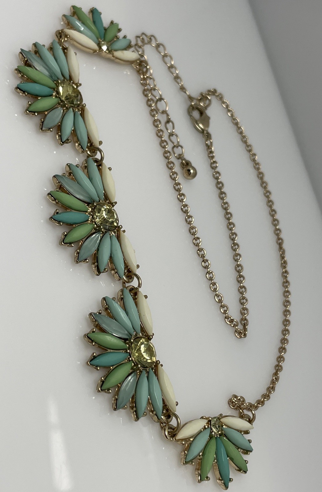 Mint Green Flower/Rhinestone Statement Necklace 1J - image 3