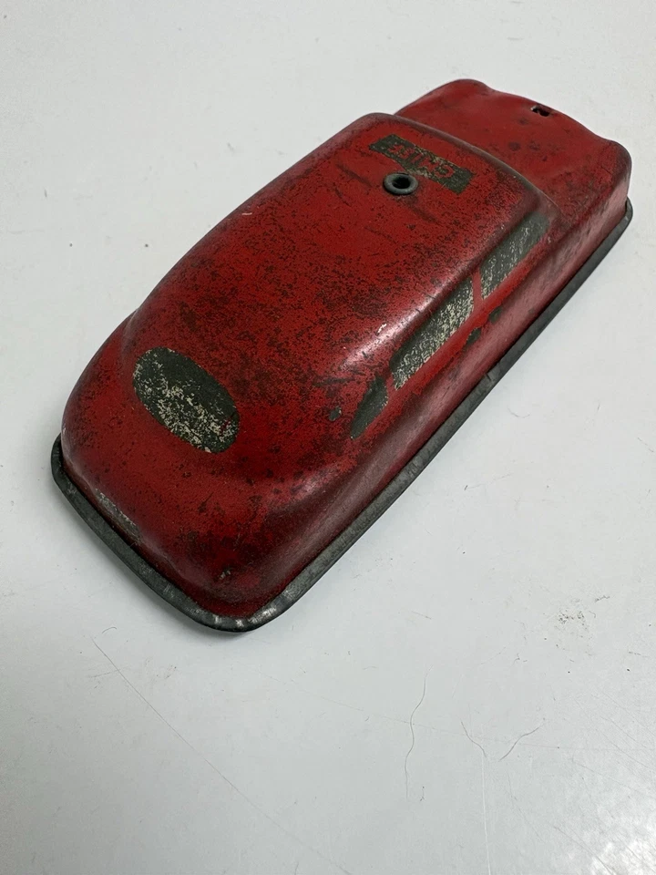 Coche de juguete vintage Wyandotte litográfico de hojalata jefe sedán rojo años 40 estilo cuerda prensado Foto 4 de 4