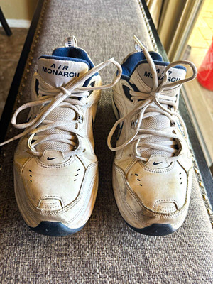 nike air monarch iv mens size 9 wide white navy sneakers lace up