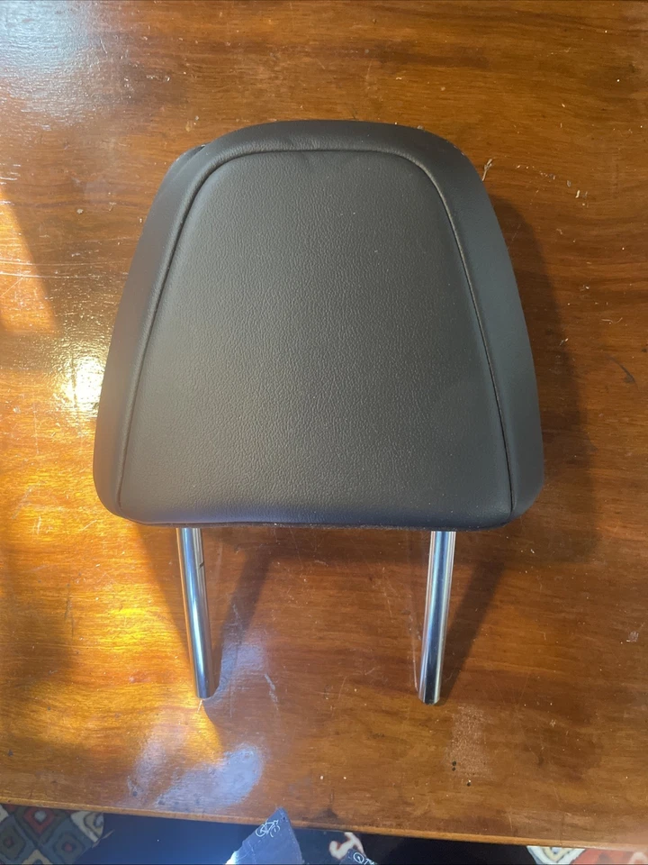 reposacabezas asiento trasero volvo s40 2005-2011 Foto 3 de 4