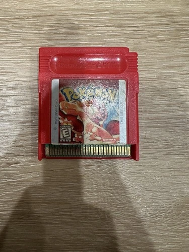 Pokémon Red Version Nintendo Game Boy, Tested Works , Damaged Case , New Battery