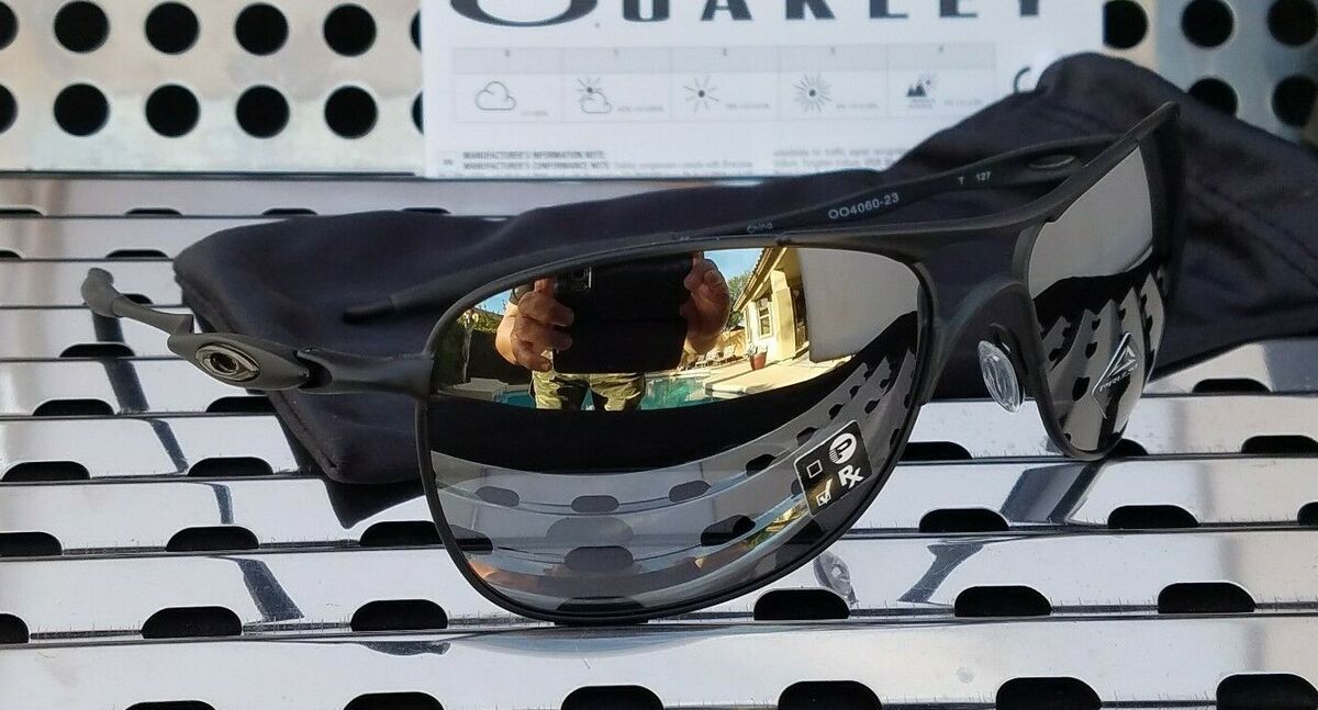 New Oakley CROSSHAIR Aviator Sunglasses 4060-2361 Matte New Oakley CROSSHAIR Aviator Sunglasses 4060-2361 Matte