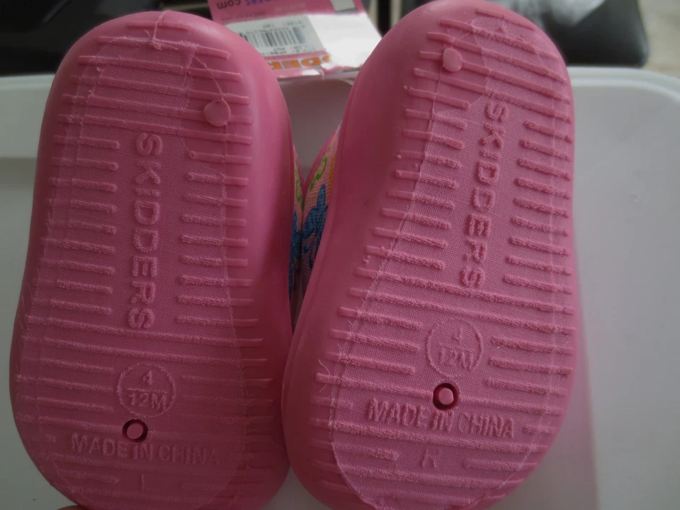 NEW Girl Infant Toddler 12 or 24 months SKIDDERS Gripper BUTTERFLIES Canvas Shoe - Image 3 of 3