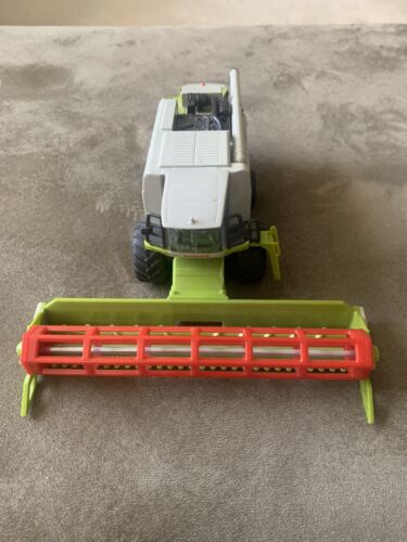 Siku Claas Lexion 600 Combine Toy Model Metal & Plastic w/ Rubber Tires 9.5”Long - Picture 2 of 15
