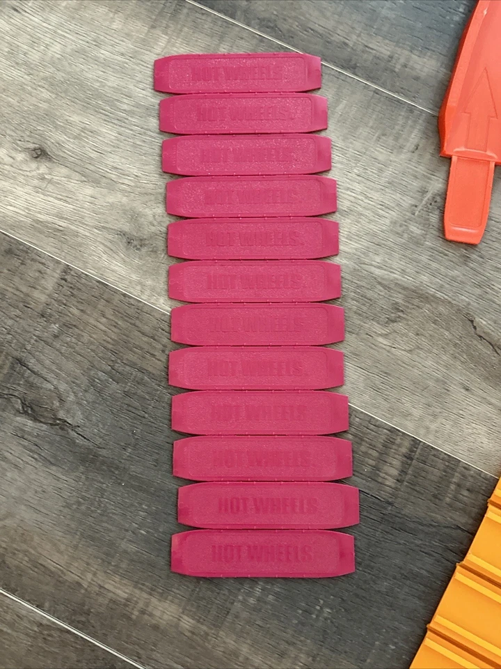 1960s Mattel Hot Wheels Lot of 15 Straight Tracks 24" & 12 Joiners 1 Red Track - Image 4 of 4