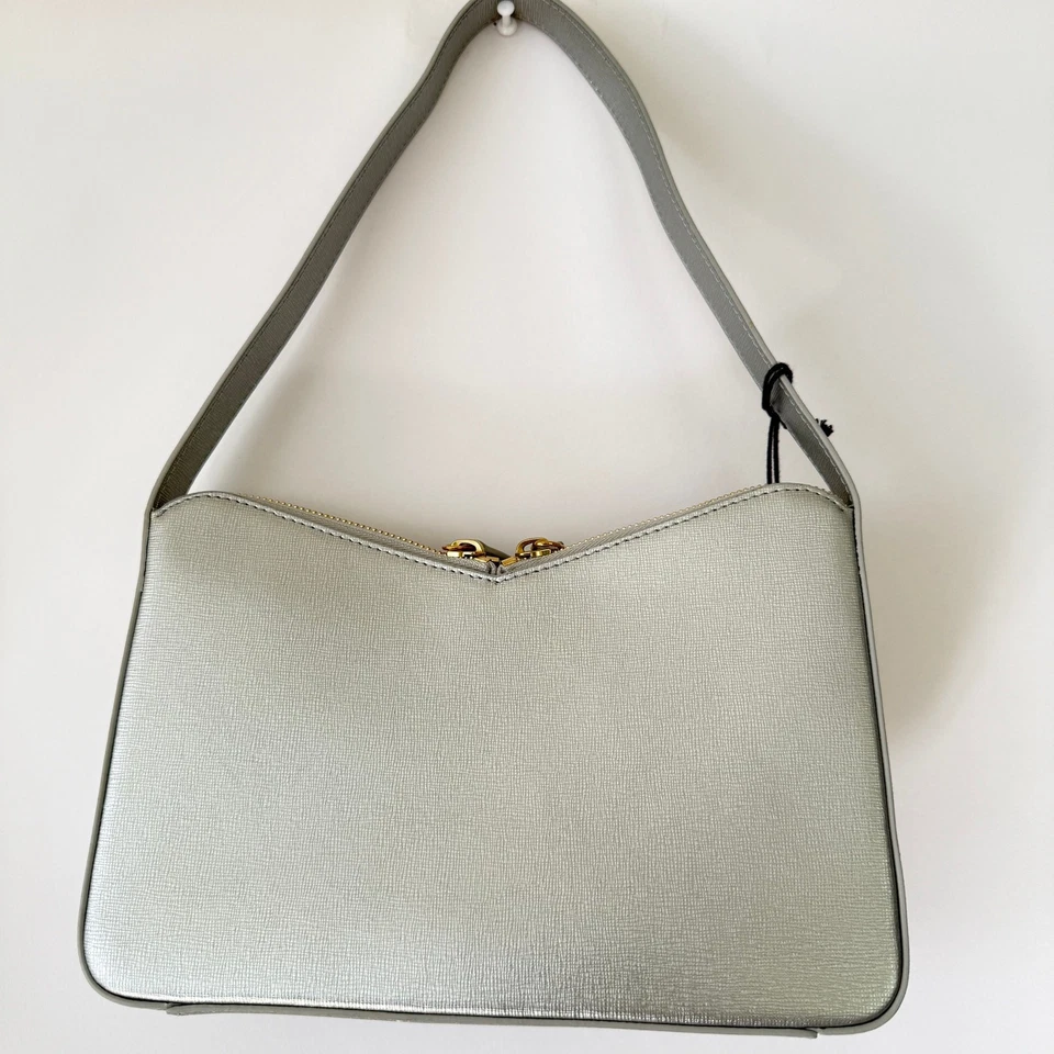 Bolso Mansur Gavriel M Frame Baguette Plateado  Foto 2 de 4