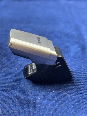 Olympus FL-LM1 Flush/ Working
