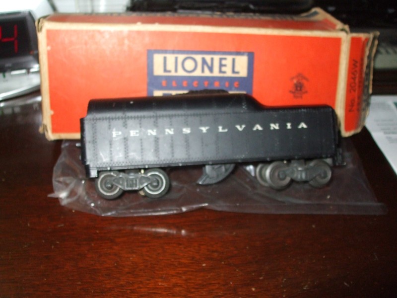 Lionel Lines  2046W Tender w/ Whistle USED HAS A RUFF BOX.