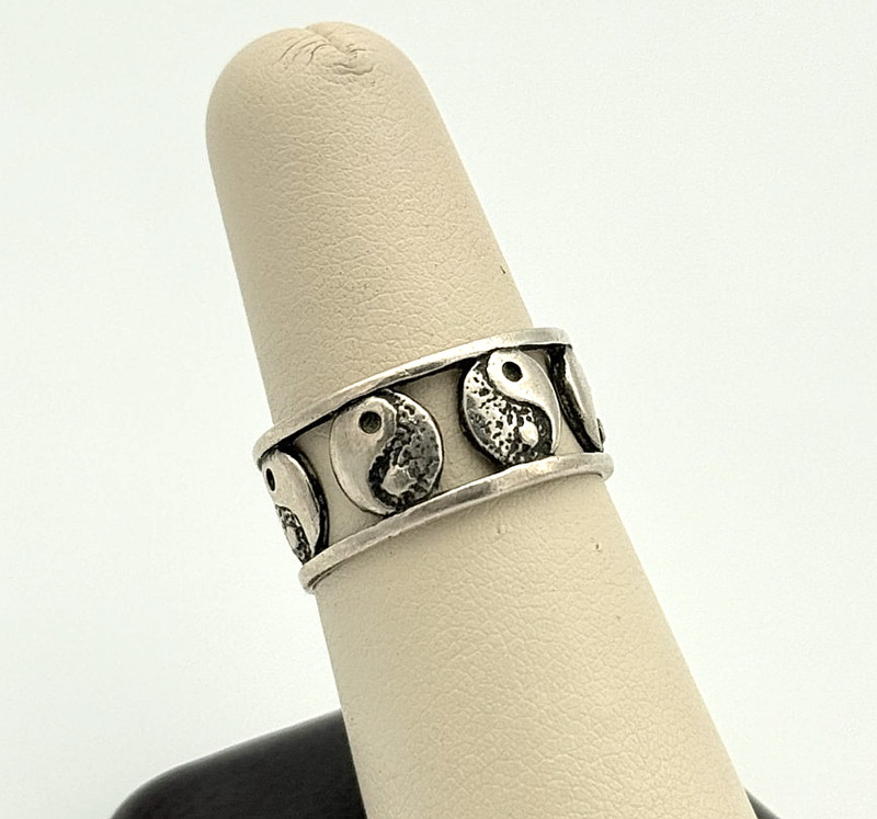 925 Sterling Silver Yin Yang Ring - Size 8
