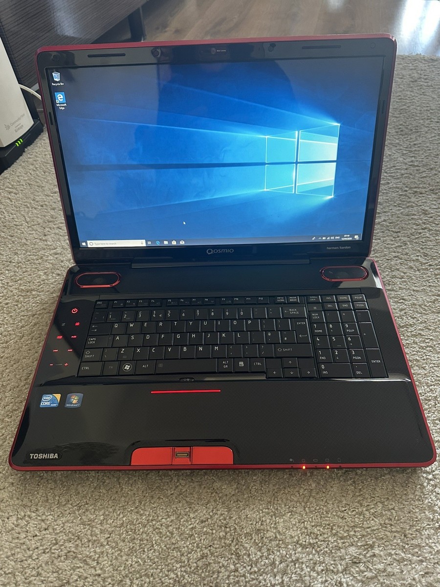 Toshiba qosmio X500 18.4 INCH, Windows 10 Pro, 1 TB + 8GB RAM +