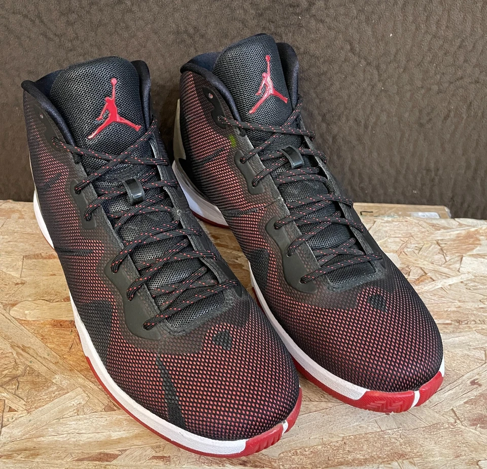 Zapatos de baloncesto Air Jordan Super.Fly 4-10,5-negro/blanco infrarrojo 23-768929-002 Foto 2 de 4