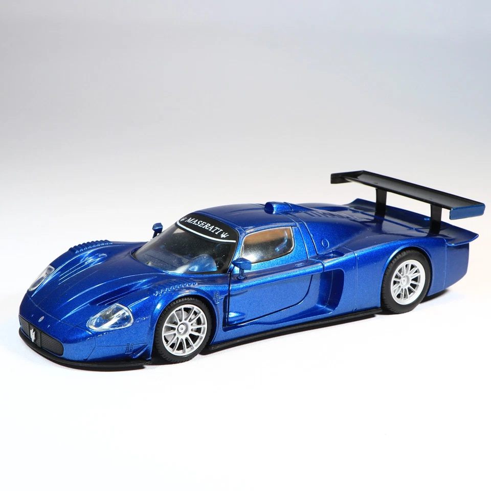 Maserati MC12 Corsa 1 24 Motormax Diecast Model Car Blue Hard Top Opening Doors - Image 3 of 4