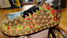 Kashi Kicks - rare - US11 EU45 Golden Glitter...
