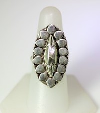 Beautiful Handmade Sterling Silver Seedpod Petal Style Ring Size 8   11424