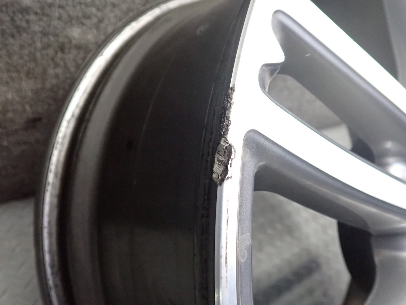 Maserati Quattroporte 2014-2021 Wheel