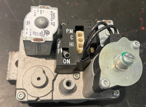 White Rodgers 36E54-246 Furnace 2 Stage Gas Control Valve C64769-09 Goodman Used