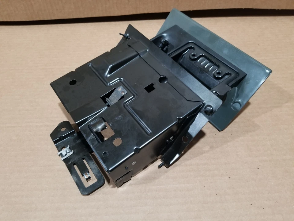 92-96 97 Ford Pickup Truck Bronco Dash Ash Tray Ashtray Assembly Dark Gray - Image 2 of 4