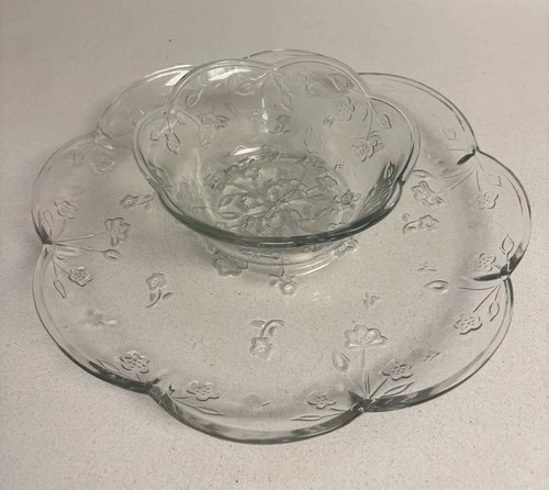 Vintage Anchor Hocking Savannah Clear Chip And Dip Bowl & Plate Set