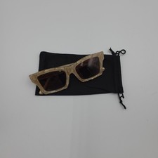 Le Specs Hero Alt Fit Cateye Sunglasses in Gold Seashell