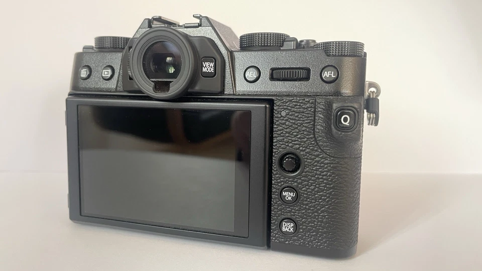 Fujifilm X-T30 II Schwarz mit OVP und Zubehörpaket - Bild 3 von 4