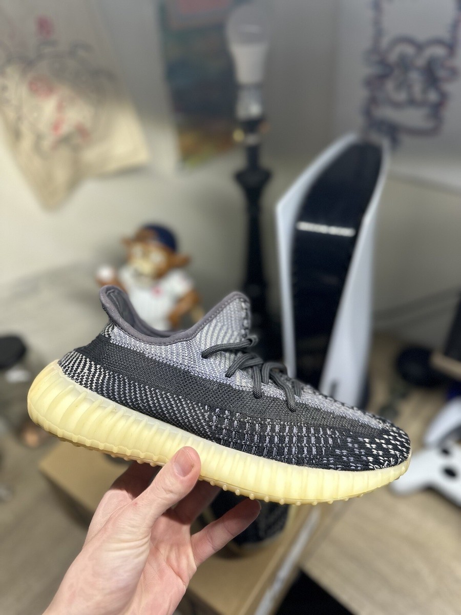 adidas gazelle silver green womens Adidas Yeezy 350 V2 Carbon Beluga