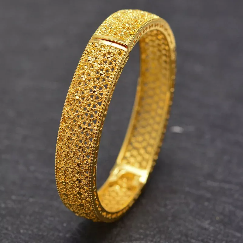Gold bangles shop in 1 tola