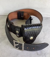 VTG DUTYMAN 1021 U 42 Full Grain Leather Law Enforcement  Belt Handcuff Case