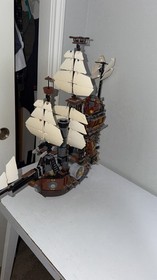 LEGO MetalBeard's Sea Cow 70810 The READ description no minifigs ship only incom