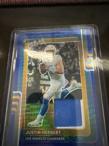 2025 Donruss Optic Justin Herbert Blue Hyper (RAW)