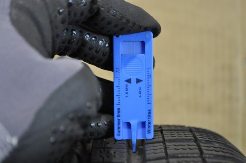 1x BMW Serie 1 E81 E82 E87 E88 cerchio in lega pneumatici invernali RUOTA RAGGI STELLA 256 17 6778219 - Foto 16 di 23