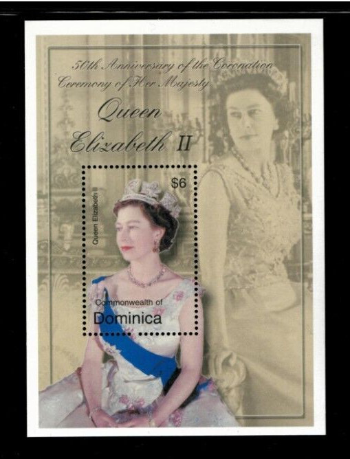 VINTAGE CLASSICS- Dominica 2003- The Queen- Souvenir Stamp Sheet- Scott 2414 MNH