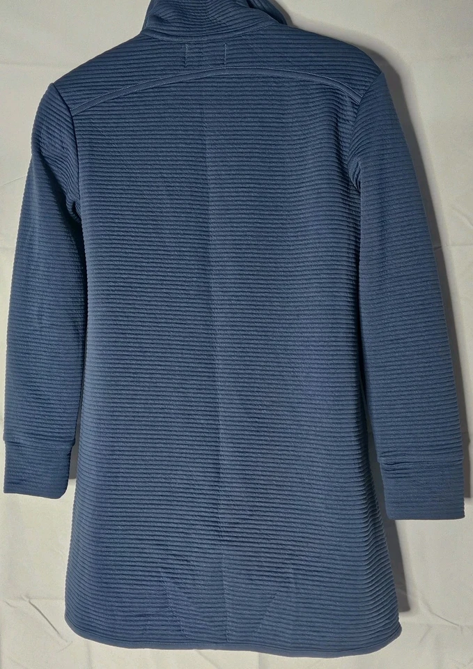 Chaqueta deportiva MPG para mujer negra acanalada cremallera completa talla pequeña azul marino Foto 4 de 4