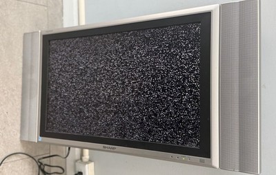 SHARP AQUOS LCD 26'' TV   LC-26GA5U HDMI A/V JACKS TESTED NO REMOTE NO STAND