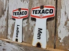 VINTAGE TEXACO PORCELAIN SIGN GAS STATION RESTROOM KEY FOB MENS LADIES BATHROOM