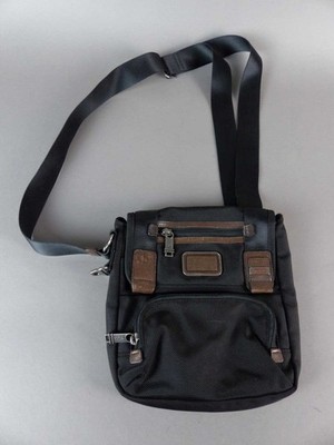 Tumi unisex Tasche Schultertasche Umhängetasche schwarz Nylon neuwertig (EB)