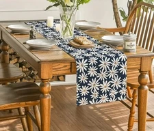 Table runner 13x72in Navy Blue with Daisies