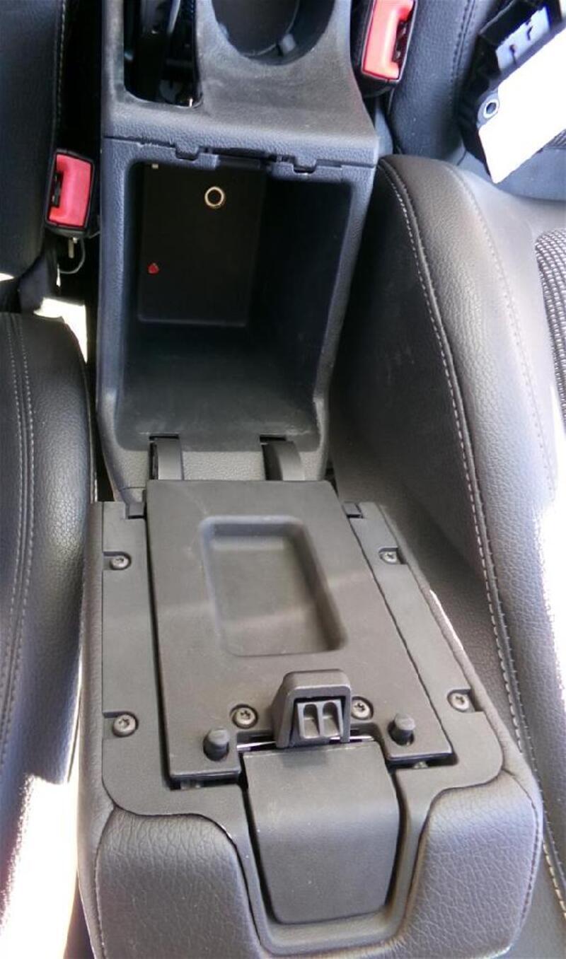 Foto 2 di 9