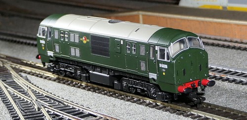 Dapol 4D-012-000 BR Class 22, D6326 in BR Green Livery, Mint, boxed - Picture 4 of 10