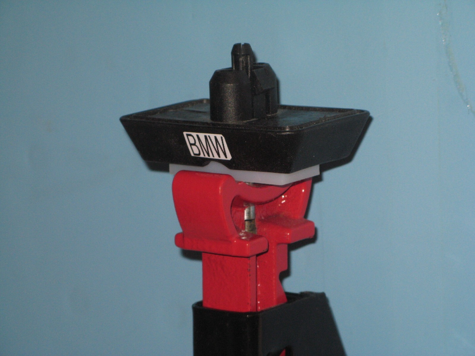 BMWMERCEDESMININissan GTR JACK STAND adapters for steel and aluminum