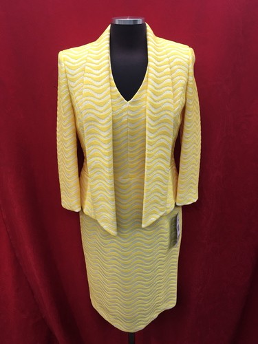 ALBERT NIPON DRESS SUIT/SIZE 6/NEW WITH TAG/RETAIL$299/LENGTH 40"/LINED - Picture 4 of 7