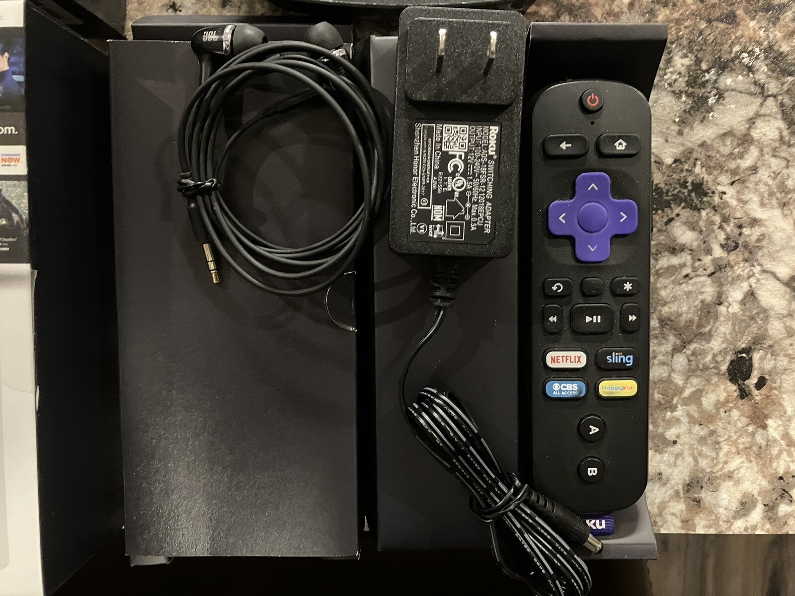 Roku 4661R Ultra Streaming Media Player 4K HD HDR with Headphones Black 829610003504 eBay