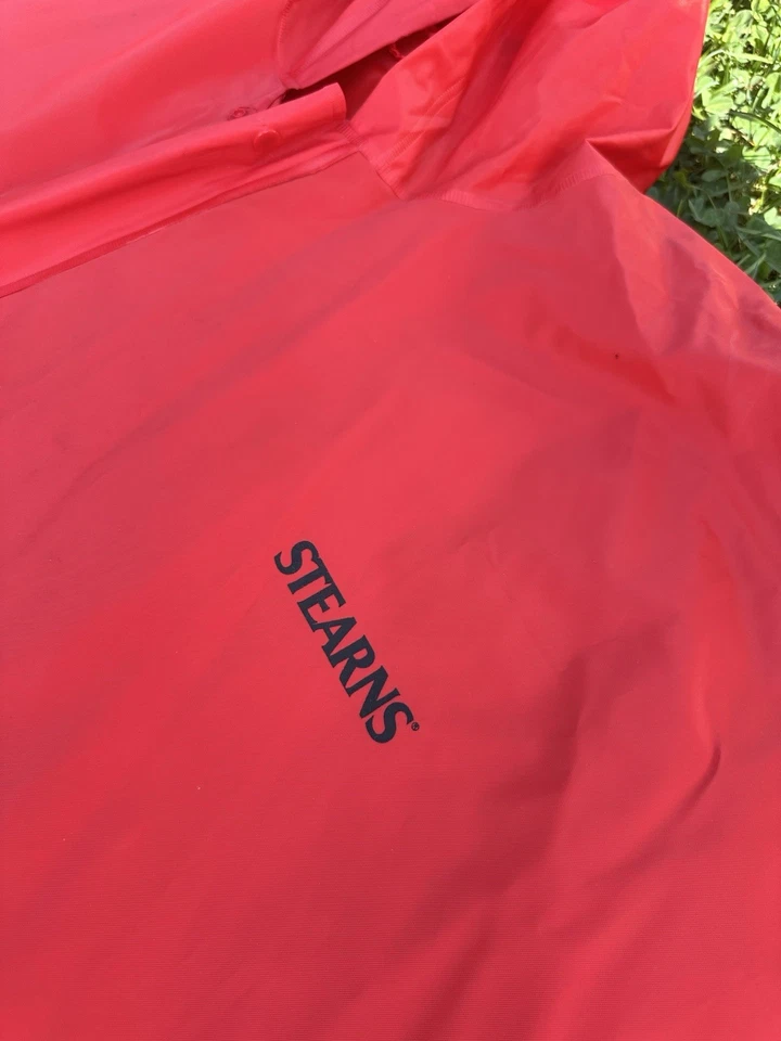 Stearns Rain Poncho XL Red Waterproof Jacket - Image 2 of 4