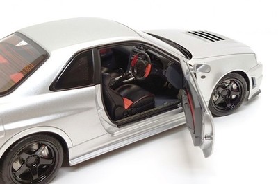 Motorhelix 1:18 Nissan Skyline GT-R (R34) NISMO Z-tune in Z-tune
