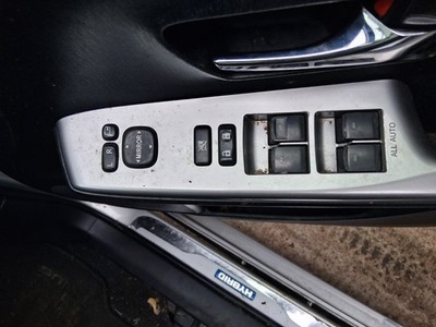 FENSTERHEBERSCHALTER FAHRERSEITE VORNE RECHTS TOYOTA PRIUS V PLUS XW40 OSF 2018