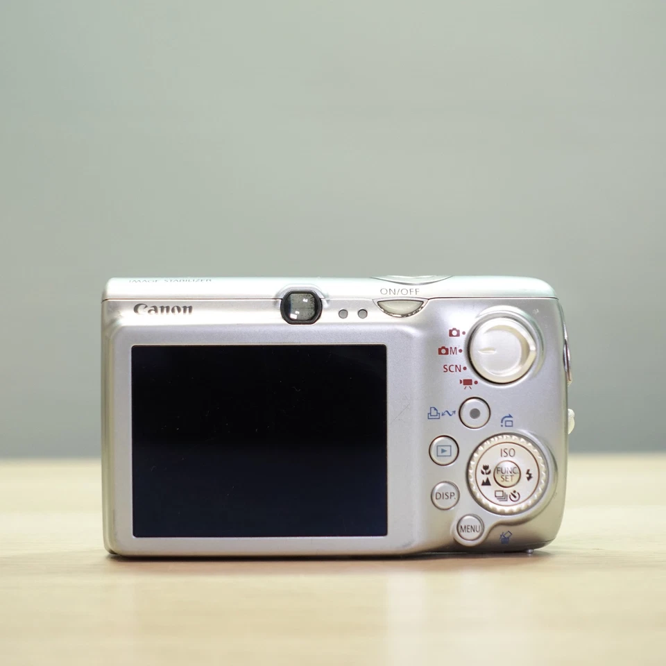 Canon IXUS 970 IS Digitale Kompaktkamera - Bild 2 von 4